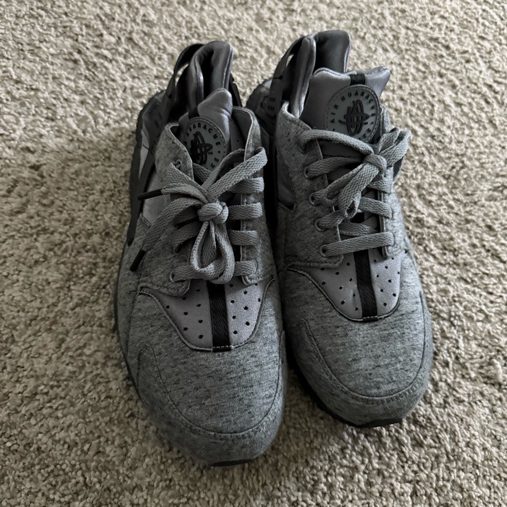 Nike Air Huarache Gray Tech Fleece Pack - Picture 4 of 11